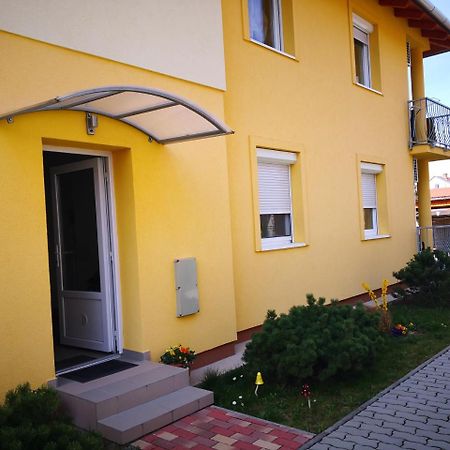 Salve Apartment Heviz Exterior photo